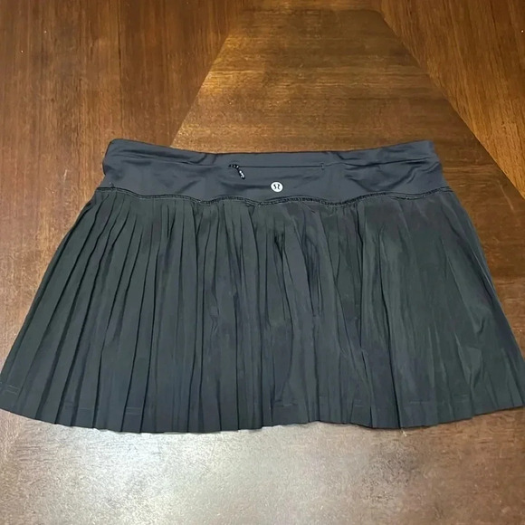 lululemon athletica Dresses & Skirts - Lululemon skirt